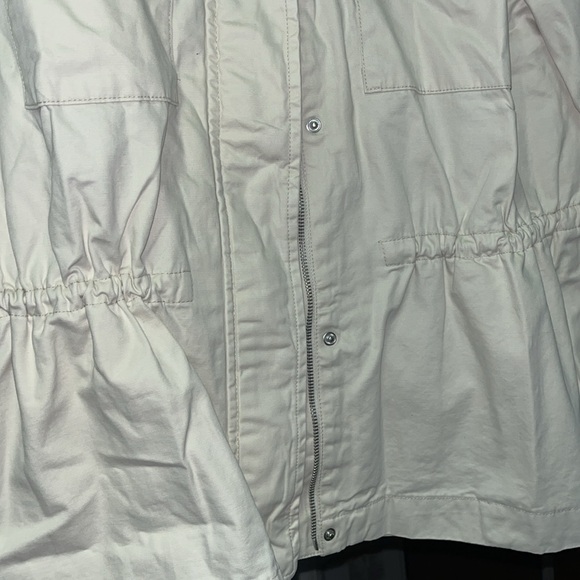 Creme Old Navy Women’s Sz L Jacket - Picture 2 of 5